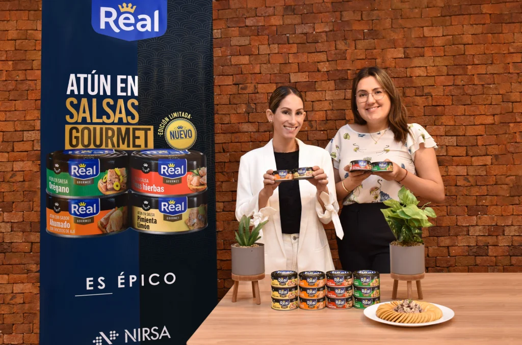 Nirsa en su lanzamiento de línea gourmet