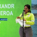 “Mujeres al volante”, la primera escuela de conducción profesional de transporte y equipos pesados para mujeres del Ecuador nirsa